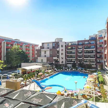 Admiral Plaza C 45 One Bedroom アパート