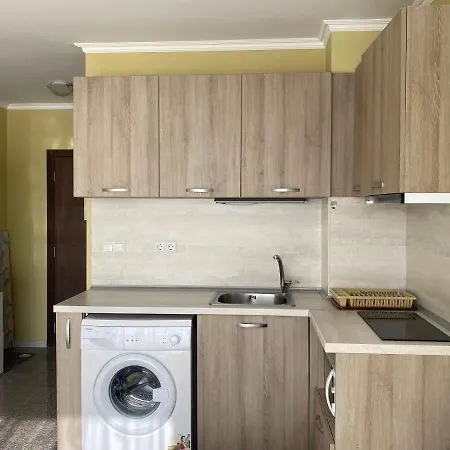 Admiral Plaza C 45 One Bedroom アパート サニービーチ