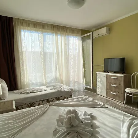 Admiral Plaza C 45 One Bedroom サニービーチ