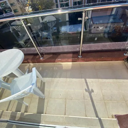 Admiral Plaza C 45 One Bedroom サニービーチ
